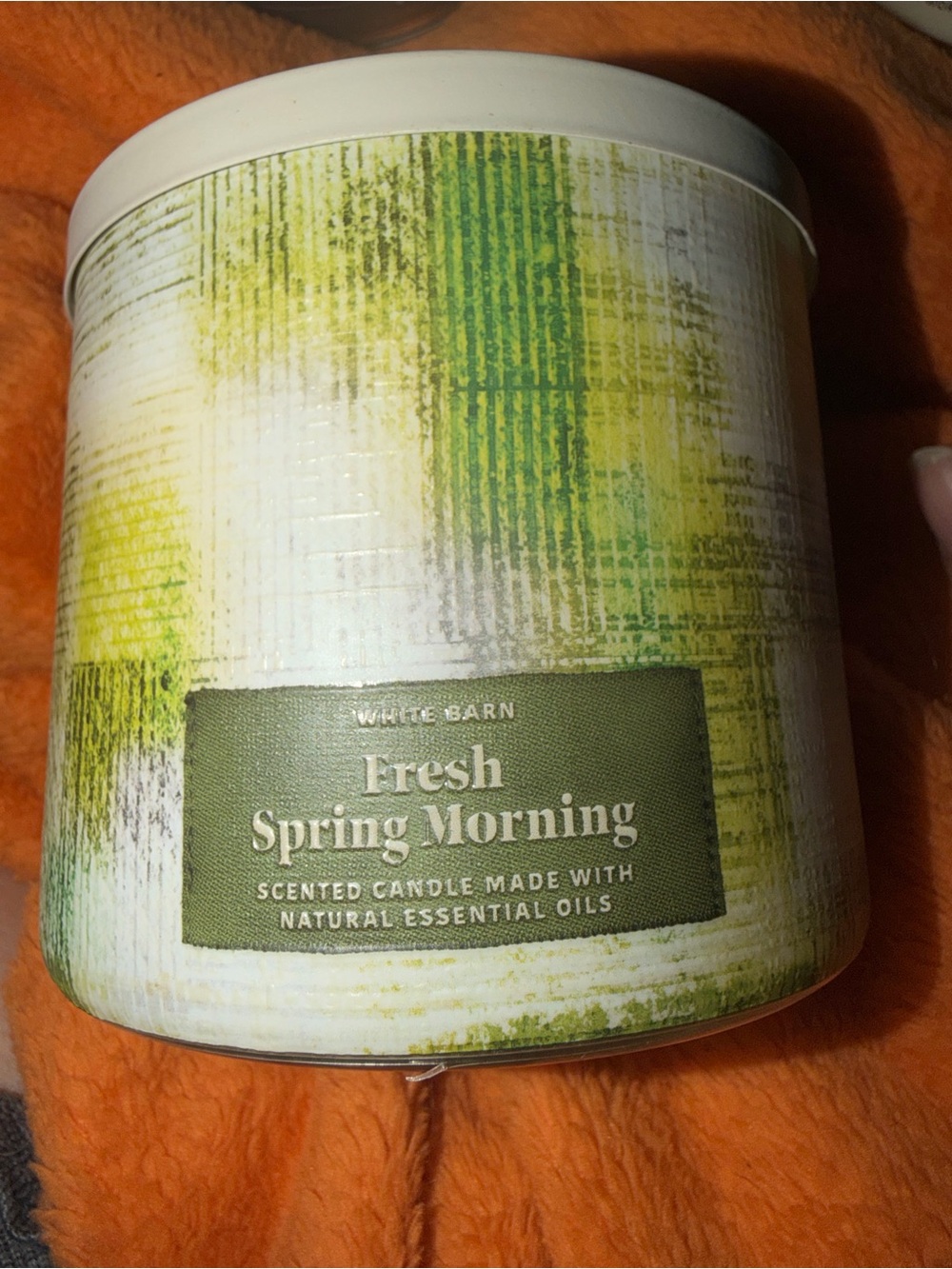 White Barn Fresh Spring Morning Candle - Green and White